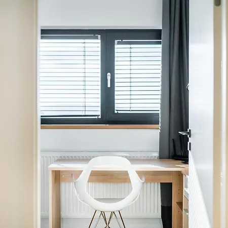 Dvouloznicovy Mezonetovy Apartman Se Dvema Koupelnami V Rodinne Vile Appartement