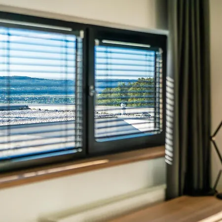 Dvouloznicovy Mezonetovy Apartman Se Dvema Koupelnami V Rodinne Vile *